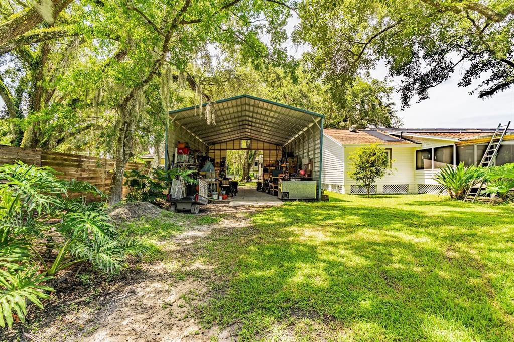 Active With Contract: $499,000 (3 beds, 2 baths, 1986 Square Feet)