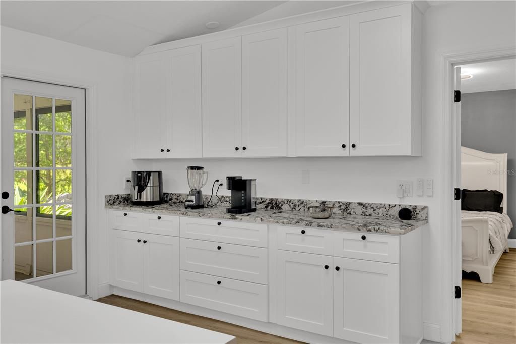 Active With Contract: $499,000 (3 beds, 2 baths, 1986 Square Feet)