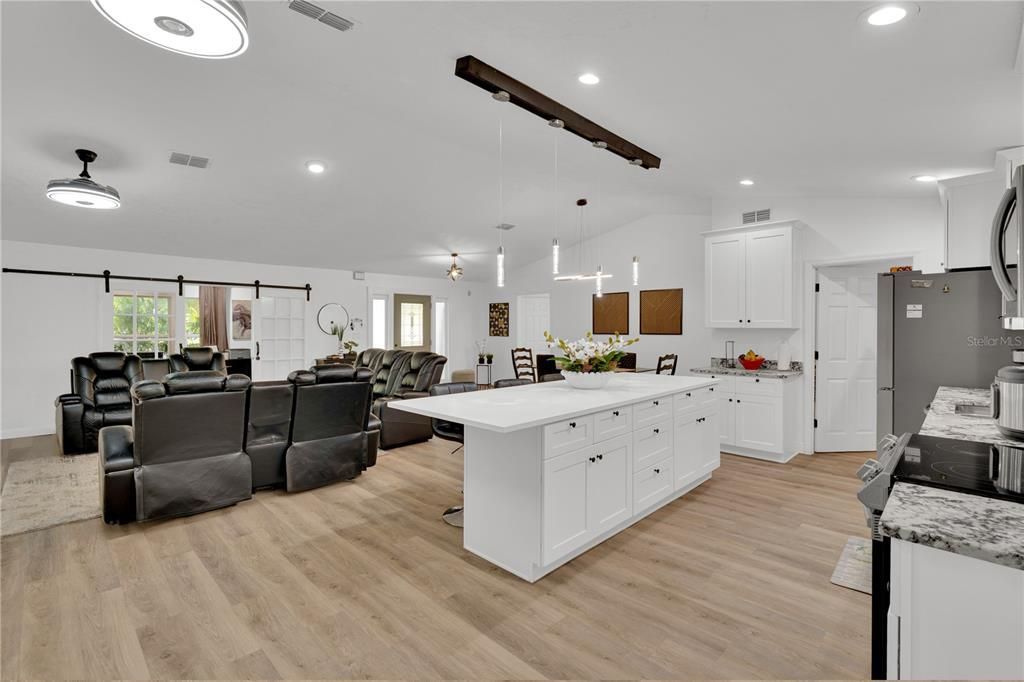 Active With Contract: $499,000 (3 beds, 2 baths, 1986 Square Feet)