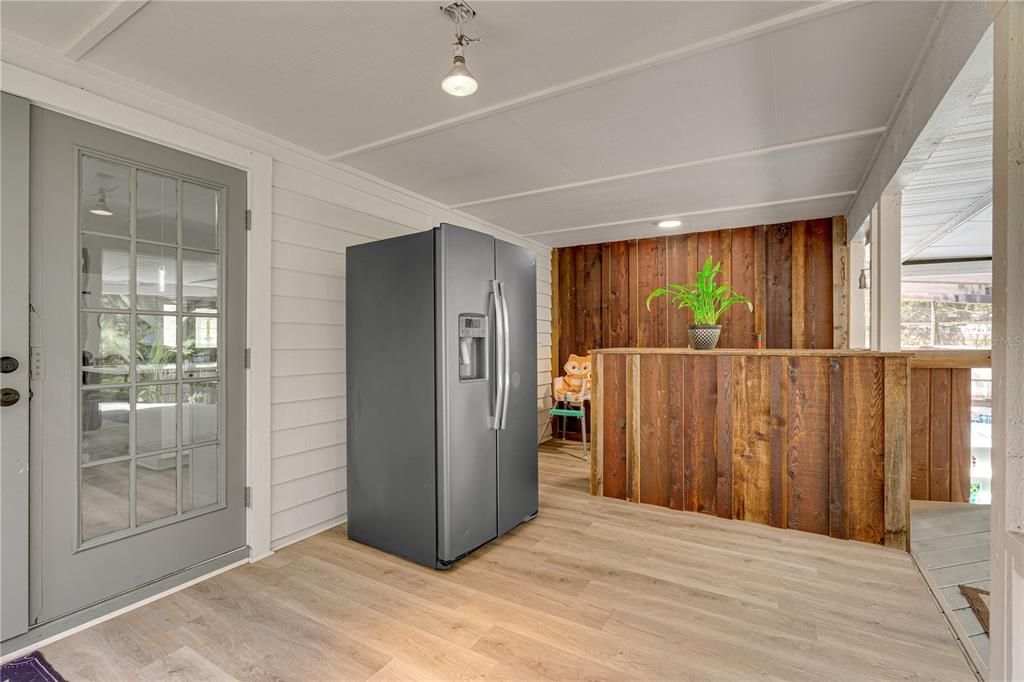 Active With Contract: $499,000 (3 beds, 2 baths, 1986 Square Feet)