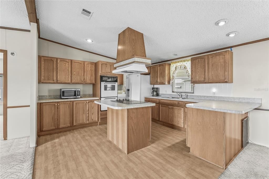 待售: $129,900 (3 贝兹, 2 浴室, 1296 平方英尺)