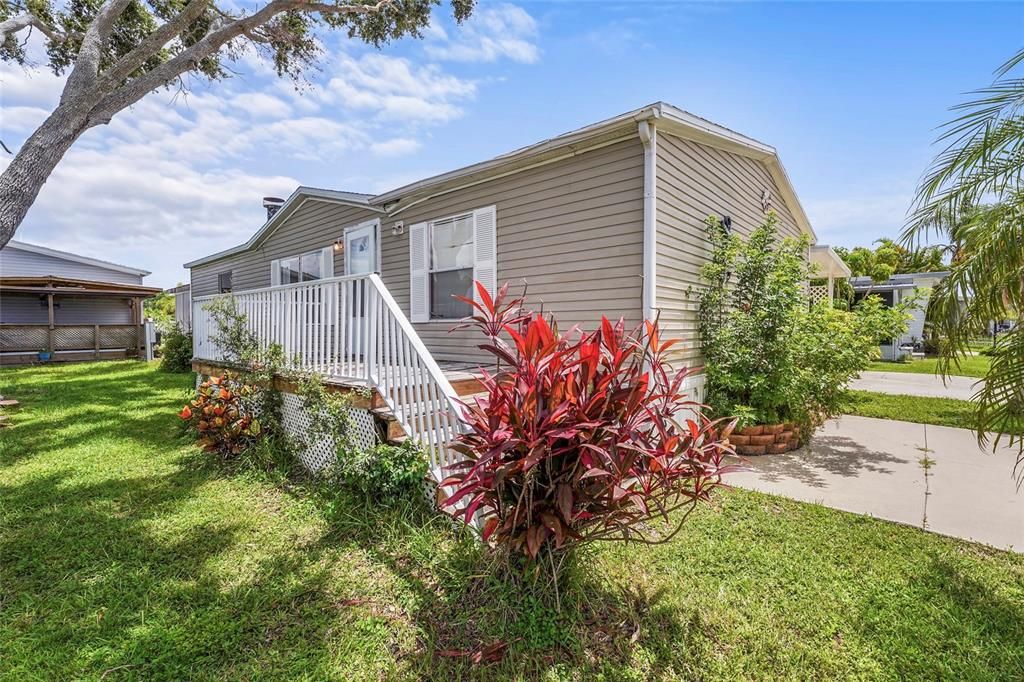 待售: $129,900 (3 贝兹, 2 浴室, 1296 平方英尺)