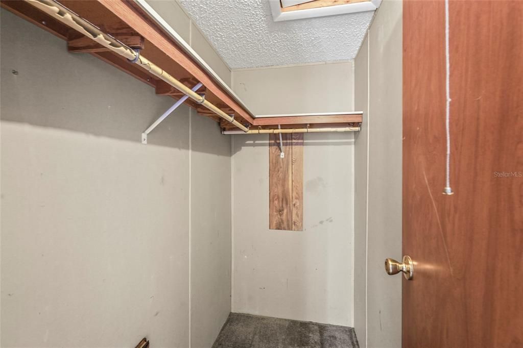 待售: $129,900 (3 贝兹, 2 浴室, 1296 平方英尺)