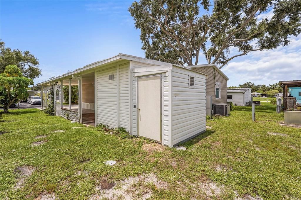 待售: $129,900 (3 贝兹, 2 浴室, 1296 平方英尺)