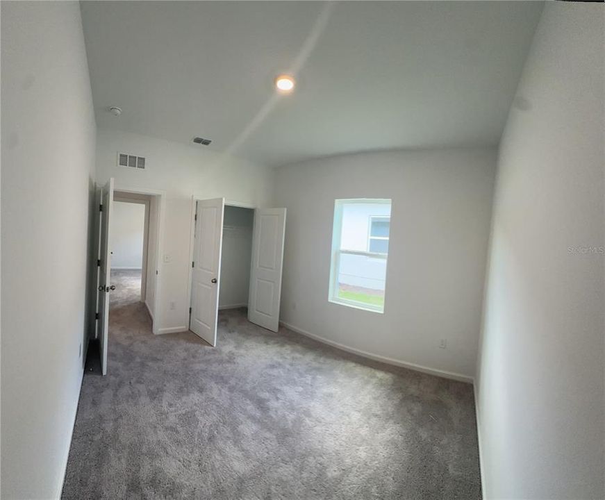 合同活跃: $384,990 (3 贝兹, 2 浴室, 1536 平方英尺)