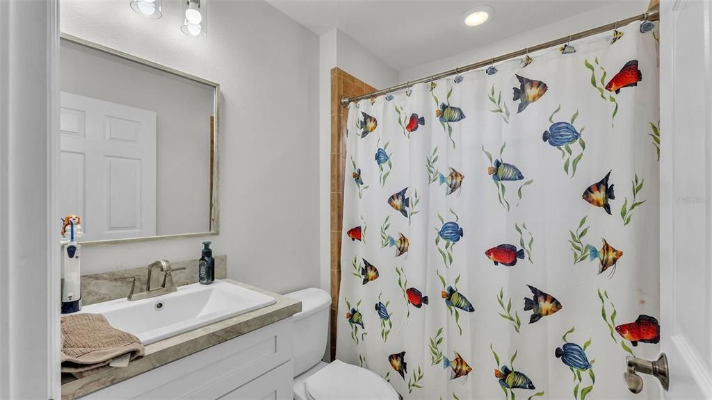 For Sale: $341,500 (3 beds, 2 baths, 1320 Square Feet)