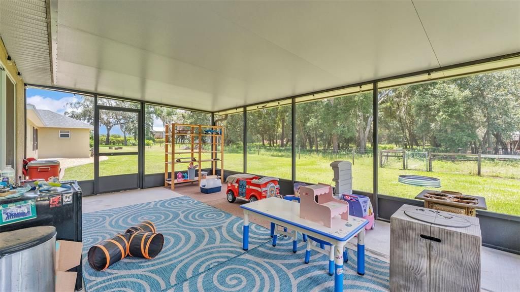 For Sale: $341,500 (3 beds, 2 baths, 1320 Square Feet)