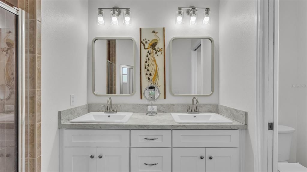 For Sale: $341,500 (3 beds, 2 baths, 1320 Square Feet)