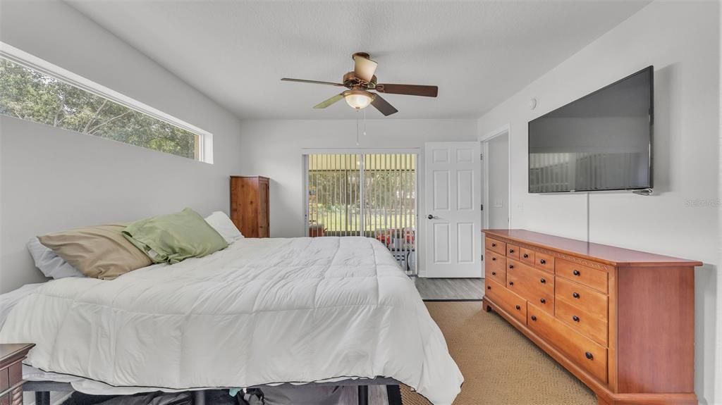 For Sale: $341,500 (3 beds, 2 baths, 1320 Square Feet)