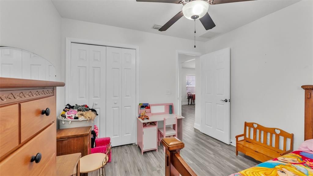 For Sale: $341,500 (3 beds, 2 baths, 1320 Square Feet)