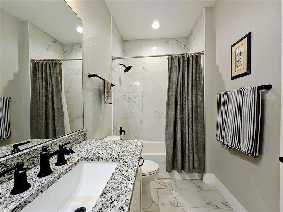 На продажу: $369,000 (3 спален, 2 ванн, 1402 Квадратных фут)