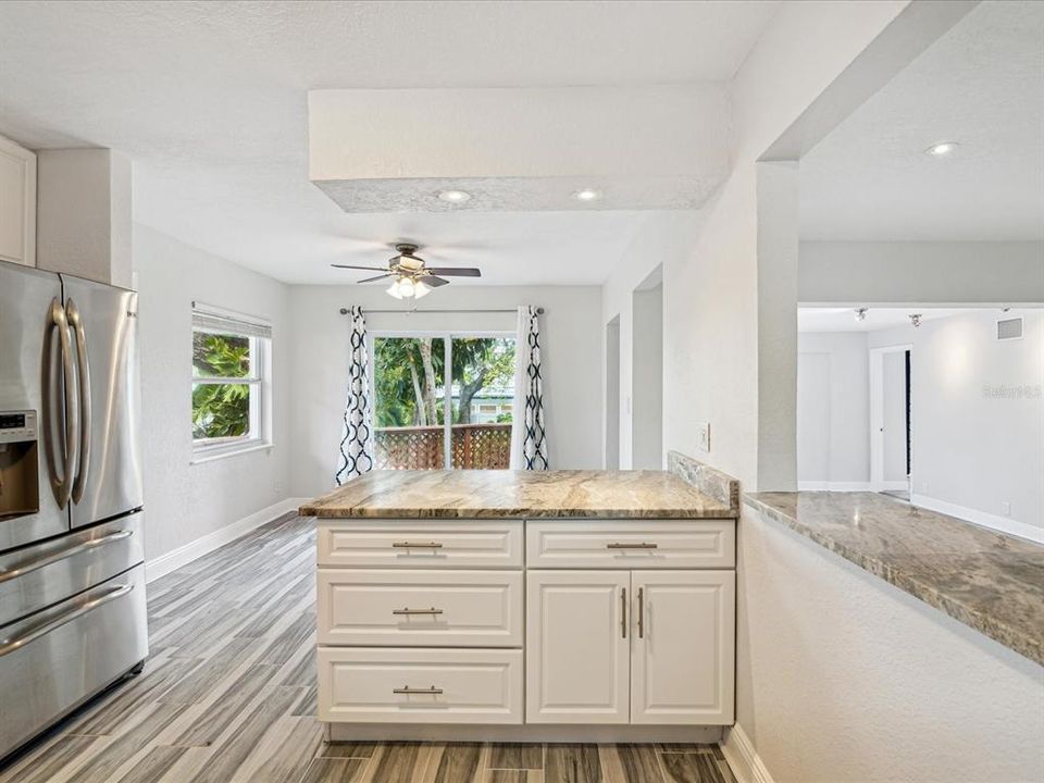 For Rent: $3,550 (3 beds, 3 baths, 1801 Square Feet)