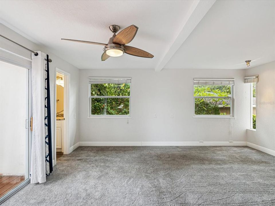 For Rent: $3,550 (3 beds, 3 baths, 1801 Square Feet)