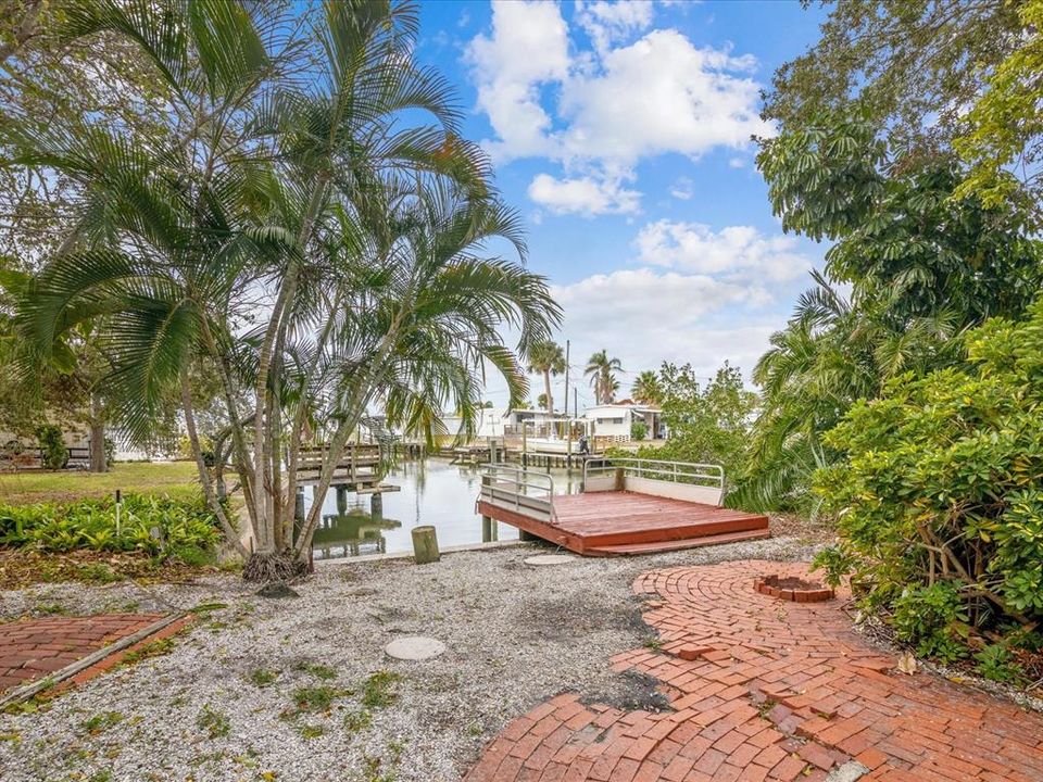 For Rent: $3,550 (3 beds, 3 baths, 1801 Square Feet)