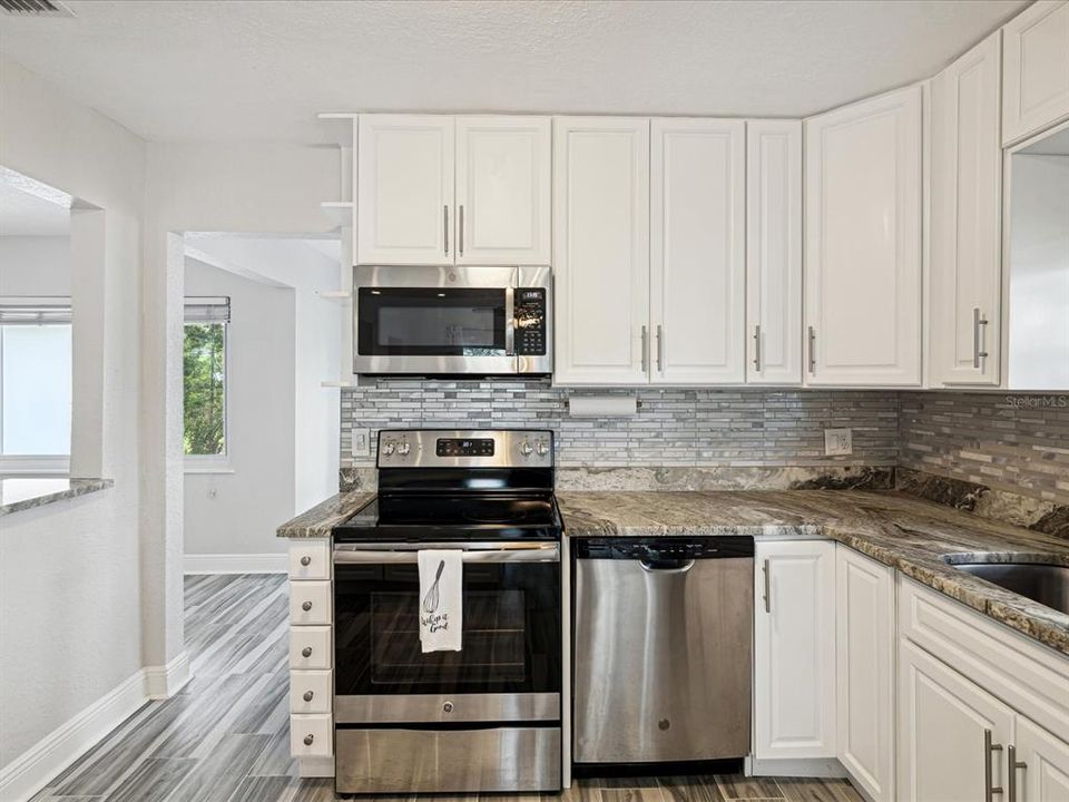 For Rent: $3,550 (3 beds, 3 baths, 1801 Square Feet)