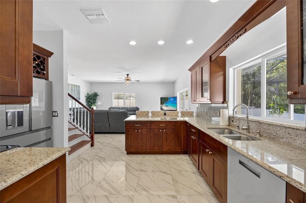 For Sale: $843,000 (4 beds, 3 baths, 3273 Square Feet)