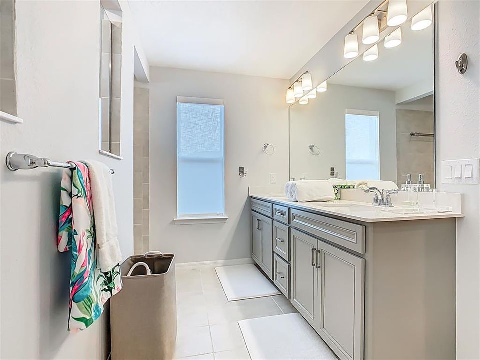 На продажу: $1,330,000 (5 спален, 4 ванн, 3094 Квадратных фут)