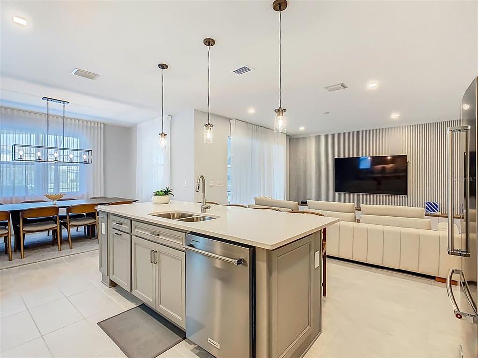 На продажу: $1,330,000 (5 спален, 4 ванн, 3094 Квадратных фут)