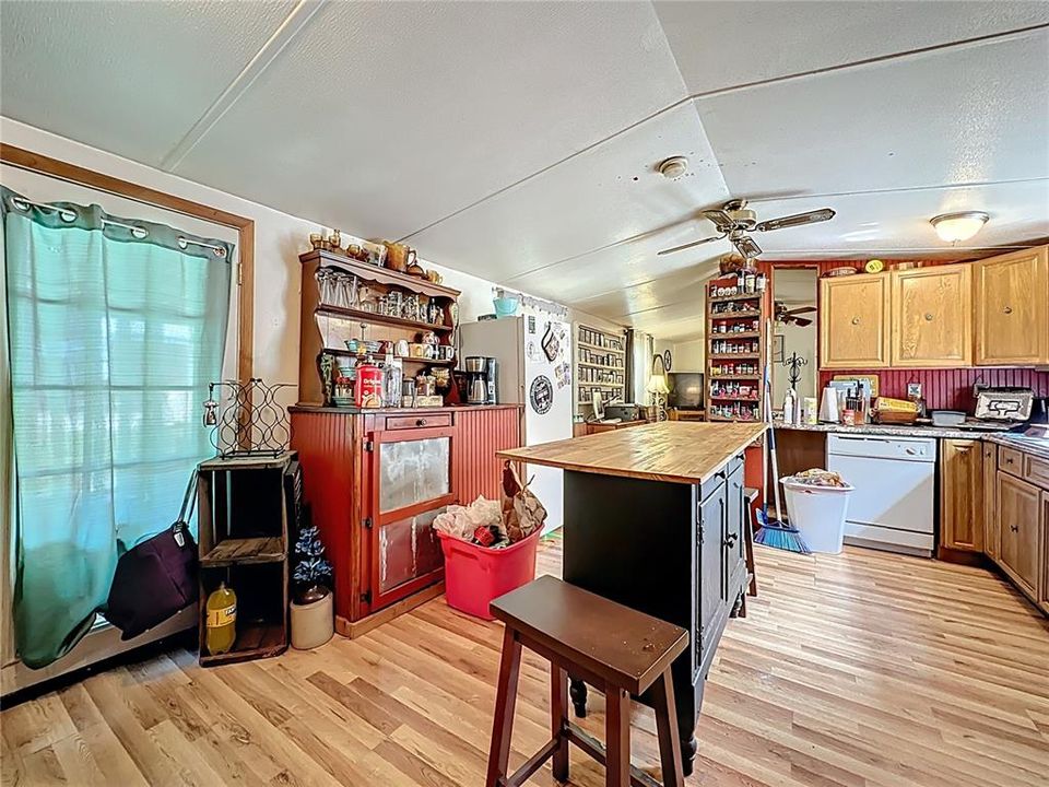 En Venta: $150,000 (2 camas, 2 baños, 924 Pies cuadrados)