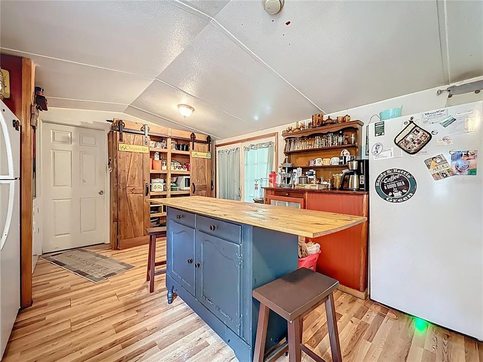 En Venta: $150,000 (2 camas, 2 baños, 924 Pies cuadrados)