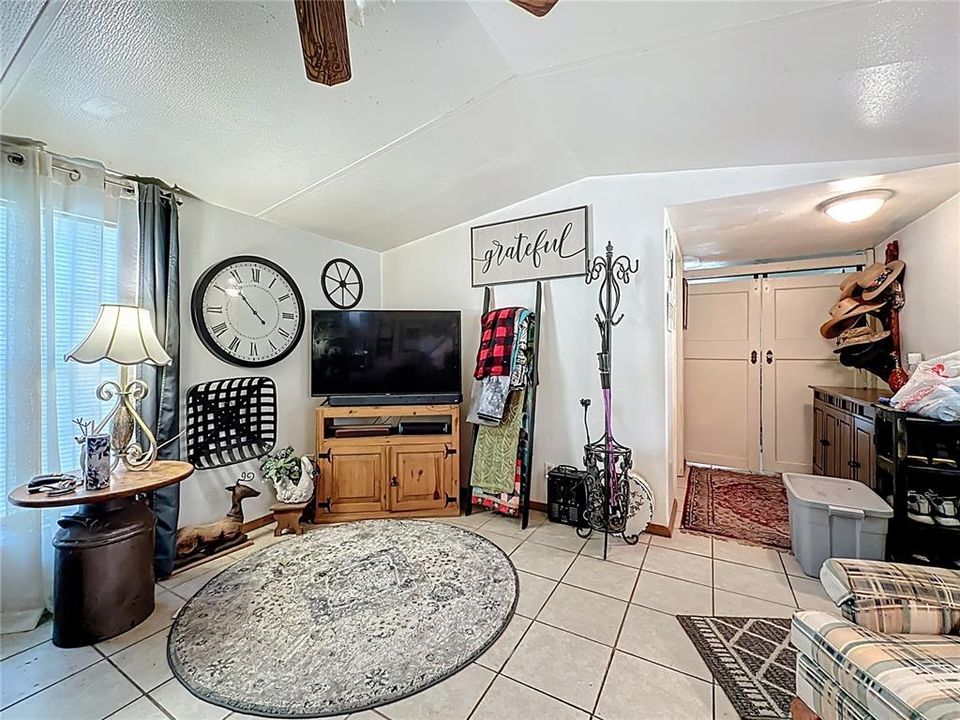 En Venta: $150,000 (2 camas, 2 baños, 924 Pies cuadrados)