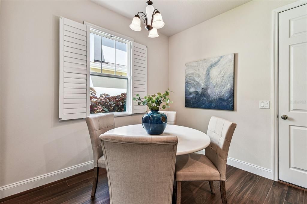 For Sale: $550,000 (3 beds, 2 baths, 2283 Square Feet)