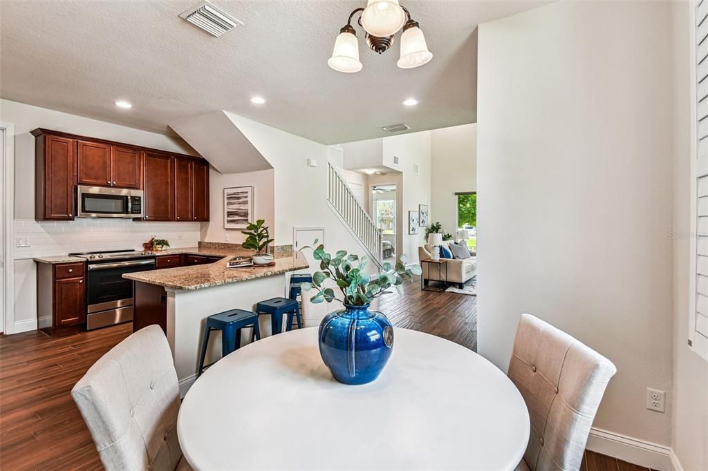 For Sale: $550,000 (3 beds, 2 baths, 2283 Square Feet)