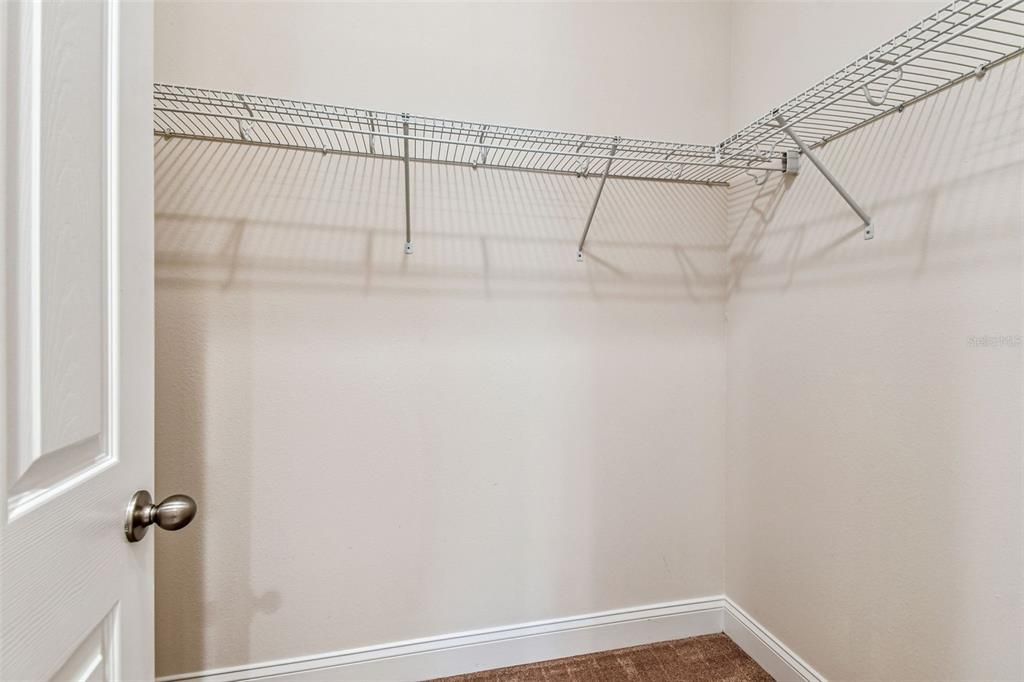 For Sale: $550,000 (3 beds, 2 baths, 2283 Square Feet)