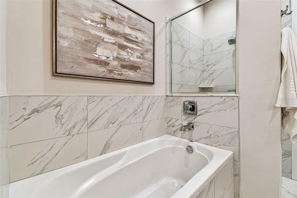 For Sale: $550,000 (3 beds, 2 baths, 2283 Square Feet)