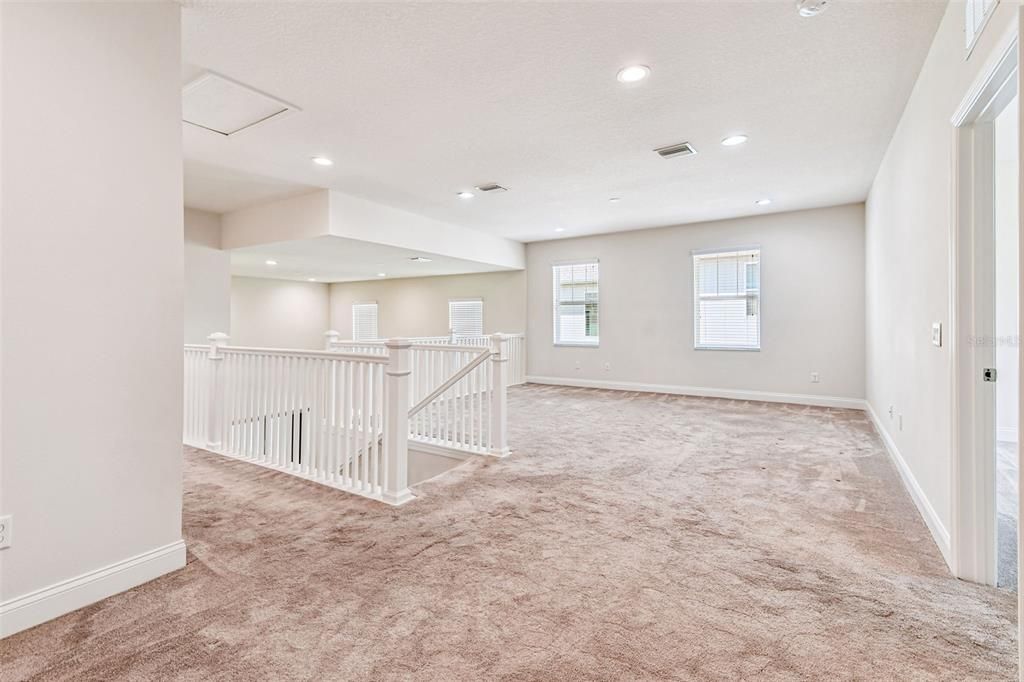 For Sale: $550,000 (3 beds, 2 baths, 2283 Square Feet)