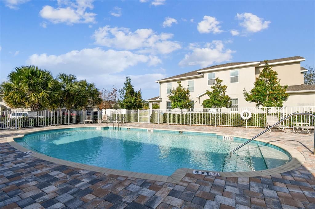 For Sale: $550,000 (3 beds, 2 baths, 2283 Square Feet)