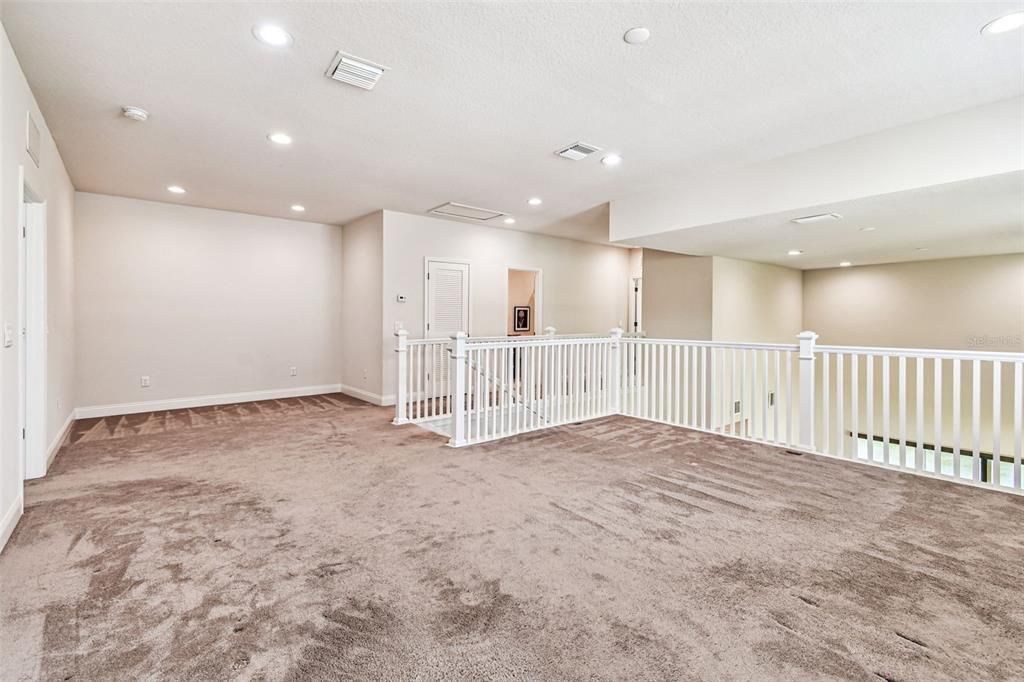 For Sale: $550,000 (3 beds, 2 baths, 2283 Square Feet)