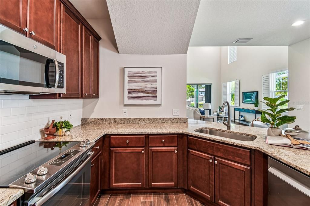 For Sale: $550,000 (3 beds, 2 baths, 2283 Square Feet)