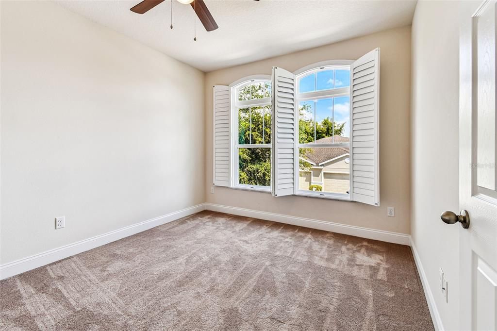 For Sale: $550,000 (3 beds, 2 baths, 2283 Square Feet)