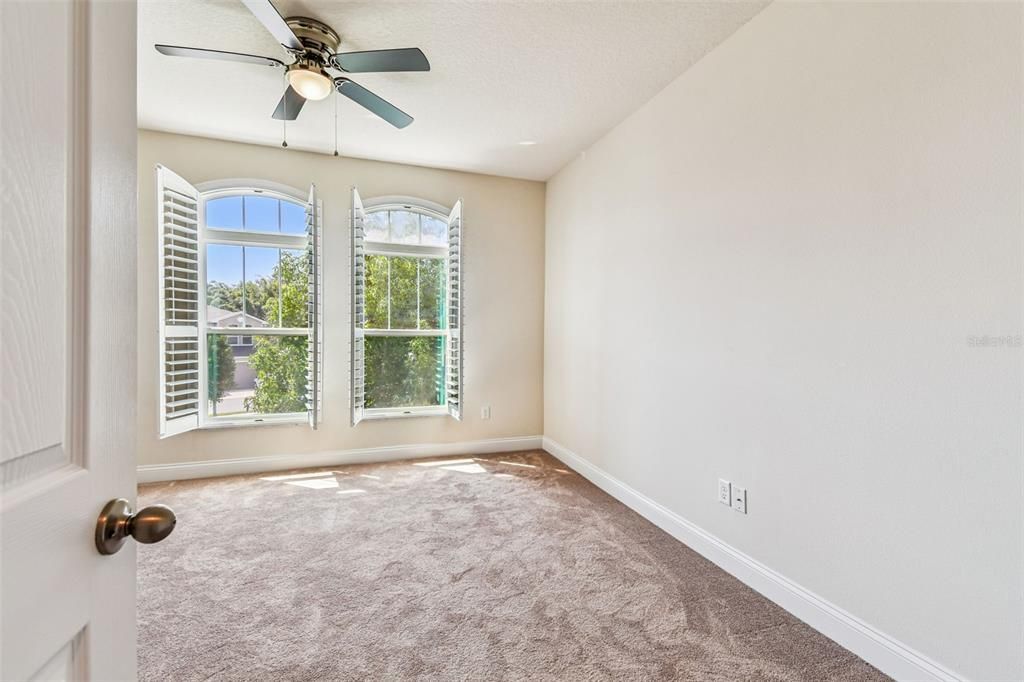 For Sale: $550,000 (3 beds, 2 baths, 2283 Square Feet)