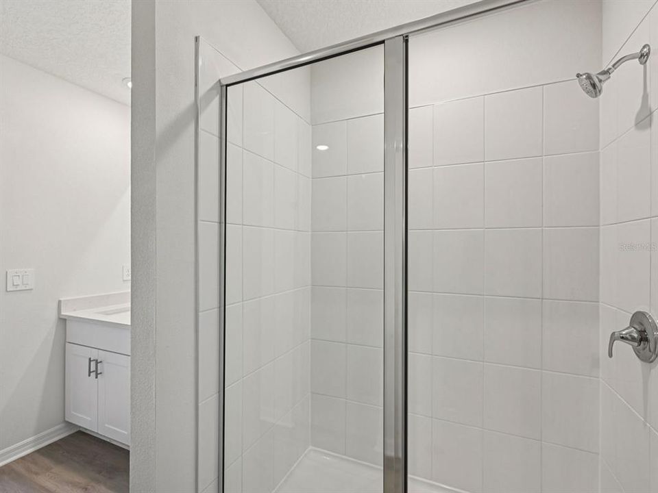 Под контрактом: $299,000 (3 спален, 2 ванн, 1483 Квадратных фут)