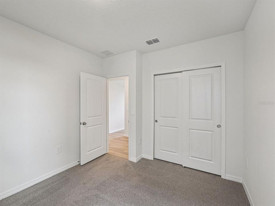 Под контрактом: $299,000 (3 спален, 2 ванн, 1483 Квадратных фут)