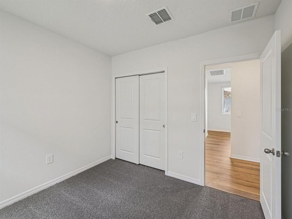 Под контрактом: $299,000 (3 спален, 2 ванн, 1483 Квадратных фут)