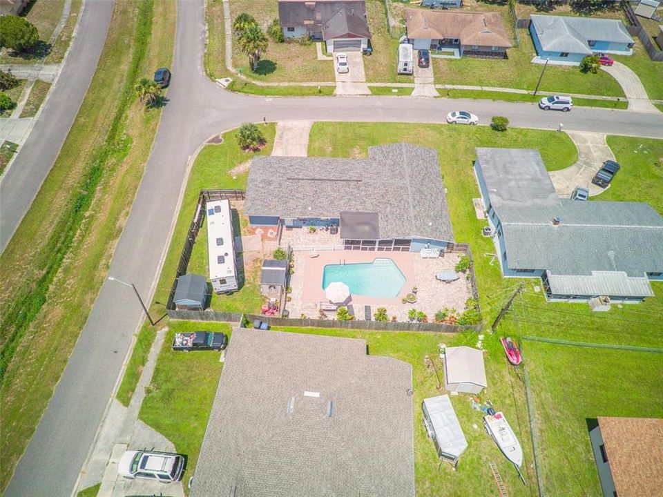 En Venta: $425,000 (4 camas, 2 baños, 1980 Pies cuadrados)