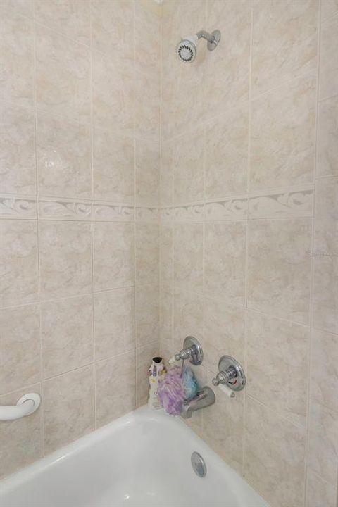 待售: $95,000 (2 贝兹, 1 浴室, 790 平方英尺)