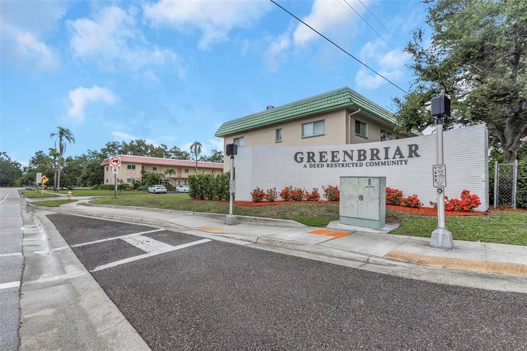 待售: $95,000 (2 贝兹, 1 浴室, 790 平方英尺)