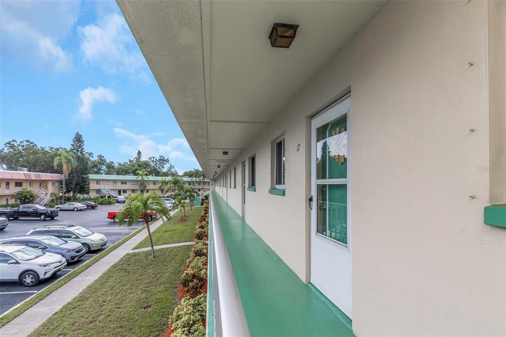 待售: $95,000 (2 贝兹, 1 浴室, 790 平方英尺)