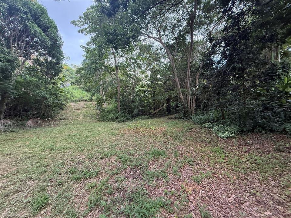 待售: $159,900 (0.80 acres)