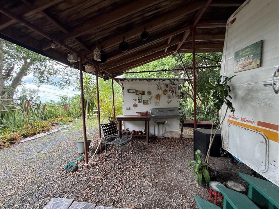 待售: $159,900 (0.80 acres)