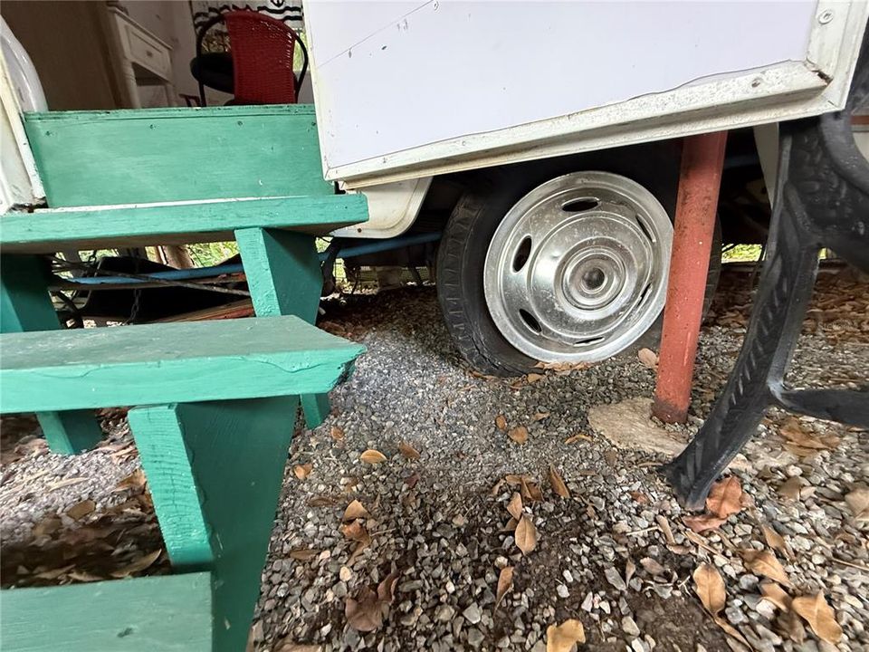 待售: $159,900 (0.80 acres)