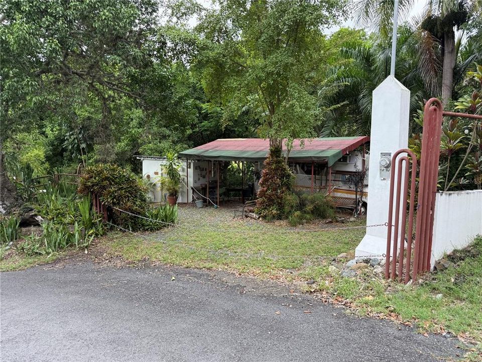 待售: $159,900 (0.80 acres)