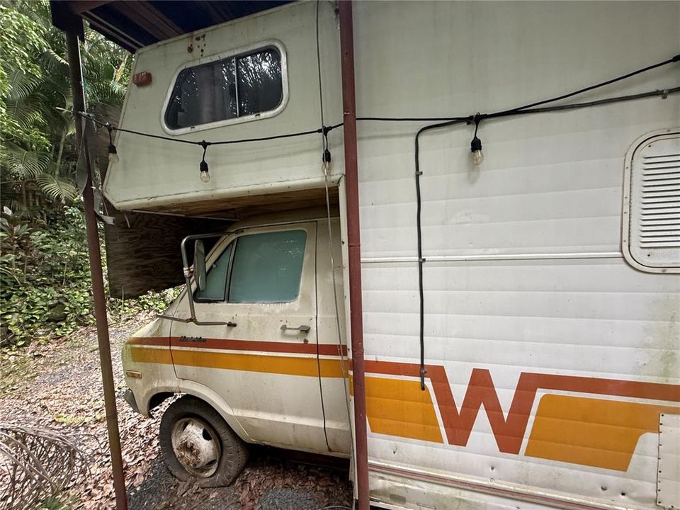 待售: $159,900 (0.80 acres)