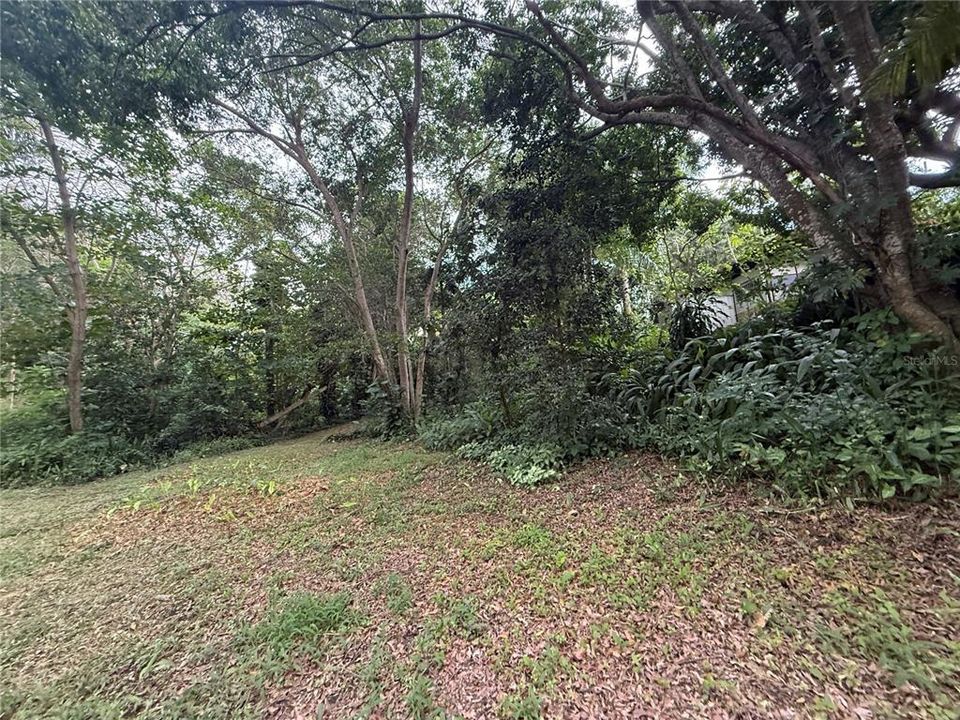 待售: $159,900 (0.80 acres)