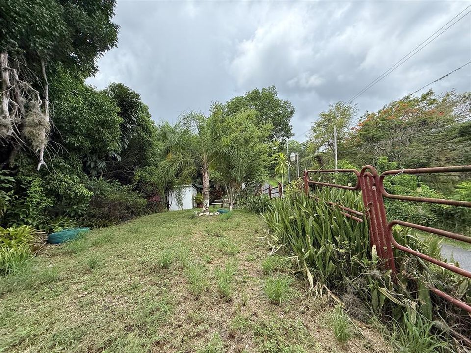 待售: $159,900 (0.80 acres)