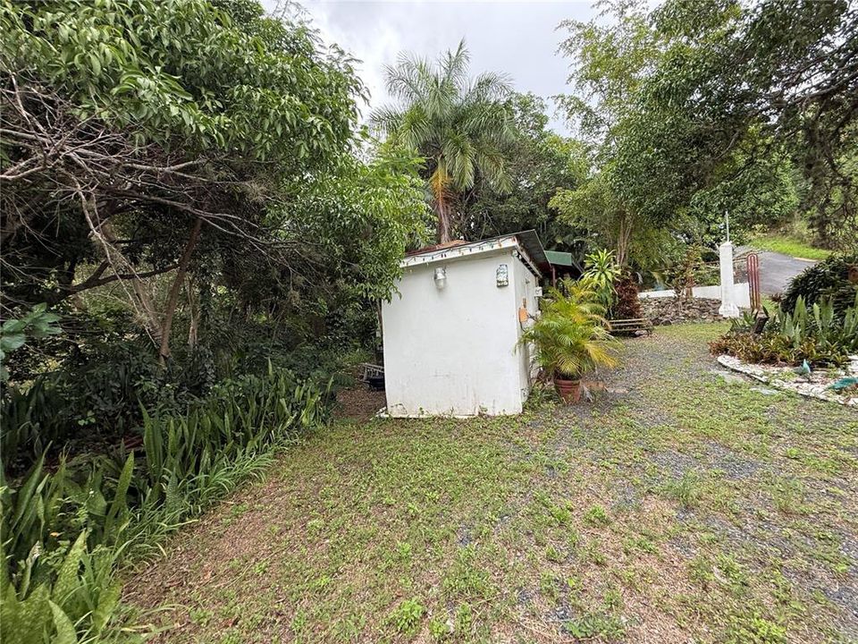 待售: $159,900 (0.80 acres)